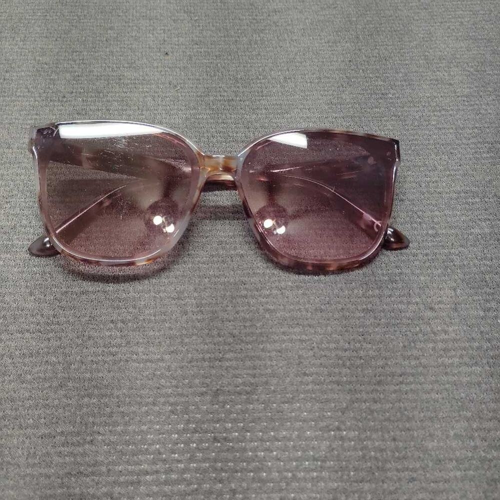 Foster Grant Sunglasses Tortoiseshell Pink Gradient Lens Women's Fashion Eyewear